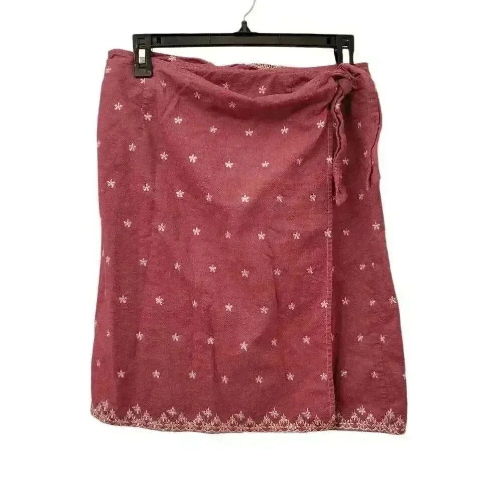 High Sierra Women's Heather Red Cotton White Embroidered Mini Wrap Skirt